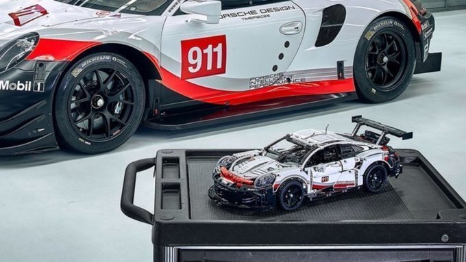 lego technic porsche cayenne