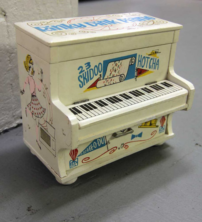 Vintage 1950's Kitschy Rinky Dink Piano Collectible Girls Jewelry Box Music Box Roaring 20s Re-Vamp | Kitsch | Scoop.it