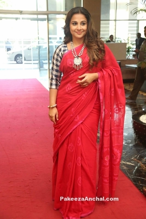 Vidya Balan in Uppada Silk Handloom Saree with chequered Blouse | Indian Fashion Updates | Scoop.it