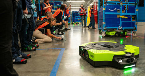 Robots Are About to Outnumber Humans At Amazon Warehouses | Inovação Educacional | Scoop.it