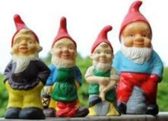 Science raises weighty question with travelling gnome | Kitsch | Scoop.it