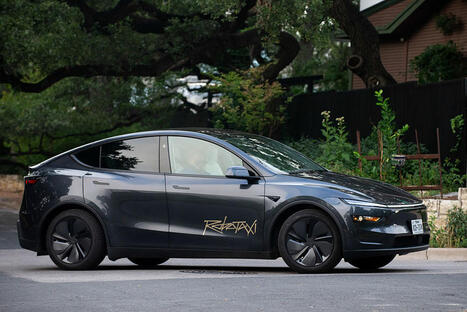 Tesla's robotaxis are moving in reverse | by&nbsp;Sean O'Kane | TechCrunch.com | @The Convergence of ICT, the Environment, Climate Change, EV and HEV Transportation & Distributed Renewable Energy | Scoop.it