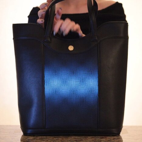 BLACK GLOW TOTE/PRE-ORDER 30% OFF | Blingy Fripperies, Shopping, Personal Stuffs, & Wish List | Scoop.it