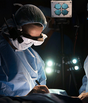 Special glasses (high tech) help surgeons 'see' cancer​​​​​​​​ | Newsroom | Daily Magazine | Scoop.it