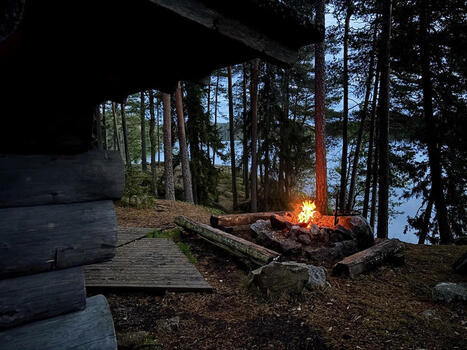 Hulppea laavu ja maahisen mökkiä muistuttava sauna: ruskapatikka Sastamalan Ritajärveltä Pääjärven leiripaikalle – | 1Uutiset - Lukemisen tähden | Scoop.it