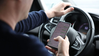 Le téléphone au volant risque de coûter le permis de conduire dans les Landes - ici | Landes - Conseils municipaux & communautaires | Scoop.it