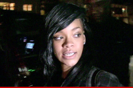 Rihanna's Ex-Accountants -- She Screwed Herself Out of Millions! | GetAtMe | Scoop.it