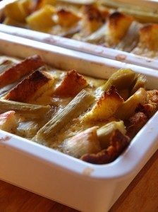 Ofenschlupfer mit Rhabarber | Frau Schmecker kocht - Rezepte zum ... | Brownies, Muffins, Cheesecake & andere Leckereien | Scoop.it