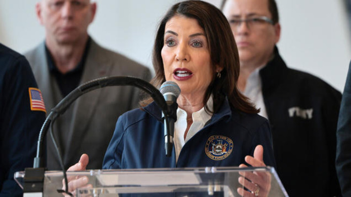 Kathy Hochul pleads with rich New Yorkers to move back from Florida &mdash; now her 2022 jab to &lsquo;jump on a bus&rsquo; has resurfaced | Family Office & Billionaire Report - Empowering Family Dynasties | Scoop.it