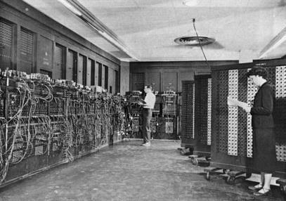 ENIAC, el primer ordenador de propósito general, cumple 75 años: pesaba 27 toneladas y medía 30 metros | tecno4 | Scoop.it