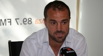 ARAGON SPORT: Luis Helguera: ''Los fichajes nos darán un plus de calidad para lograr la salvación'' | SD HUESCA | Scoop.it