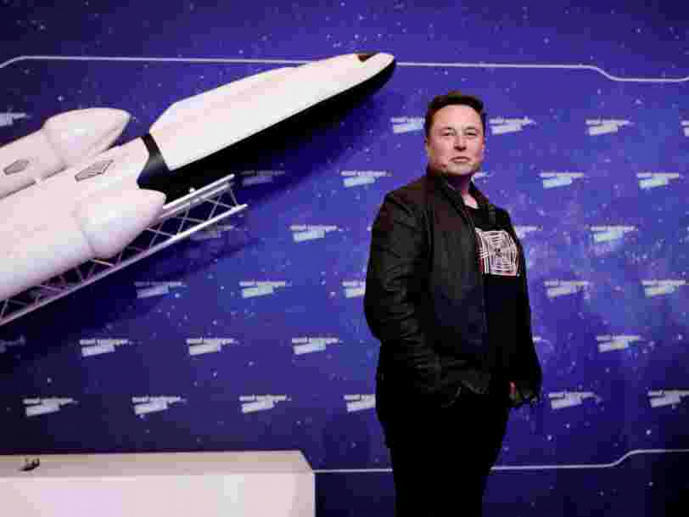 Elon Musk once again says SpaceX's Starlink int...