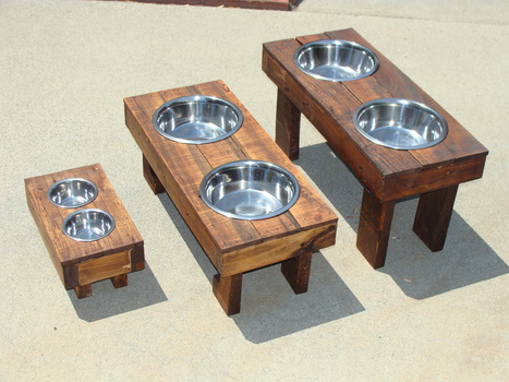 Raised dog food feeders | 1001 Recycling Ideas ! | Scoop.it