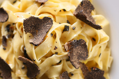 Black Truffles Over Fresh Pasta | La Cucina Italiana - De Italiaanse Keuken - The Italian Kitchen | Scoop.it