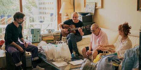 &laquo;&nbsp;Votre papa est malade, il va bient&ocirc;t partir et il veut vous dire des choses&hellip;&nbsp;&raquo;&nbsp;: &agrave; Paris, un atelier permet de se raconter dans une chanson-testament | Veille HFR | Scoop.it