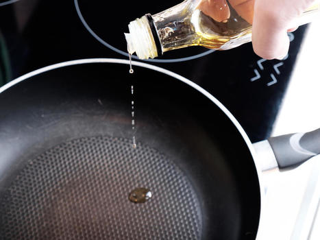 Cancer du sein : l'huile de cuisson réchauffée stimulerait la croissance des tumeurs | KILUVU | Scoop.it