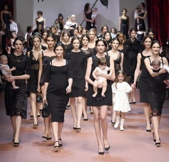 Dolce & Gabbana's beautiful tribute to mothers at Milan Fashion Week - Telegraph | Good Things From Italy - Le Cose Buone d'Italia | Scoop.it