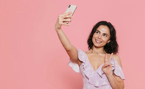 Selfie en publicité : comment les marques transforment un geste quotidien en outil marketing | Stratégie marketing | Scoop.it