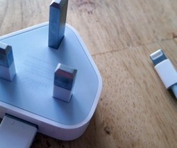 Researchers claim they’ve built a modified charger that can hack your iPhone ‘within one minute’ | 21st Century Learning and Teaching | Scoop.it