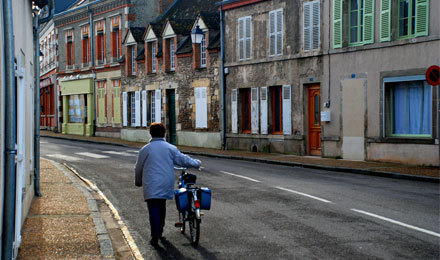 Seniors : des adresses pour rompre la solitude - La Vie | UseNum - Senior | Scoop.it