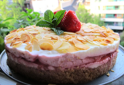 Erdbeer-Cheesecake &laquo; we eat fine | Brownies, Muffins, Cheesecake & andere Leckereien | Scoop.it