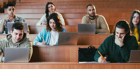 Which type of note-taking is better for learning: laptop or pen and paper? | The Student Voice | Scoop.it