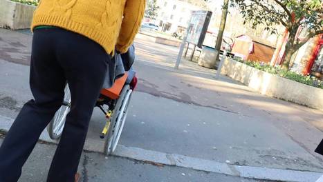 &Agrave; Laval, ils lancent une op&eacute;ration pour r&eacute;pertorier les lieux accessibles aux personnes handicap&eacute;es | L'actualit&eacute; des quartiers politique de la ville de Bretagne et Pays de la Loire | Scoop.it