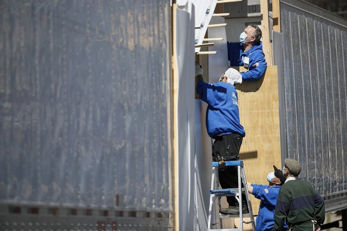 Coronavirus: New York mulls mass graves as victims fill morgues | Covid Report | Scoop.it