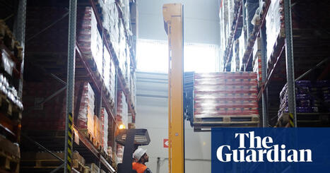 UK firms halt investments and hiring as Iran war pushes up costs, bosses warn | Business | The Guardian | Macroeconomics: UK economy, IB Economics | Scoop.it