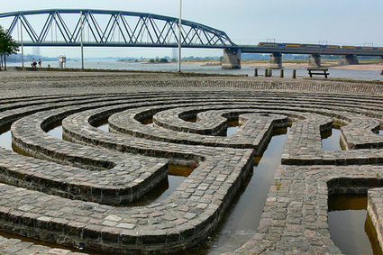 Klaus van der Logt: "The Water-Labyrinth" | Art Installations, Sculpture, Contemporary Art | Scoop.it